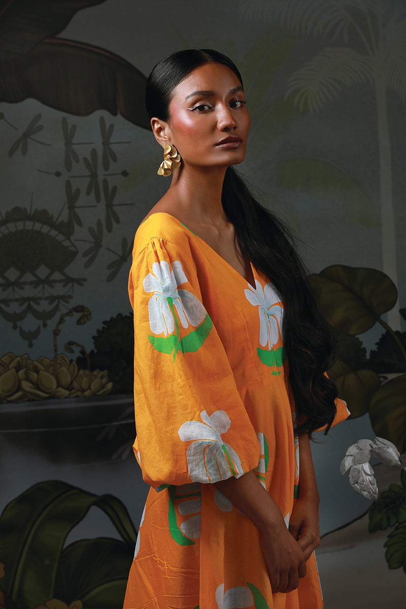 WHITE HAWAIIN BALLOON SLEEVE DRESS
