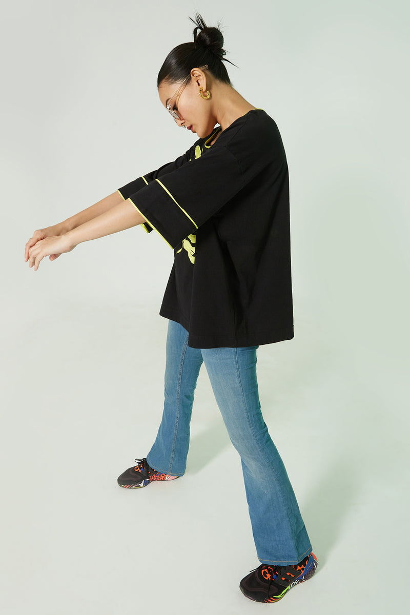 THE BLACK MAGIC T-SHIRT
