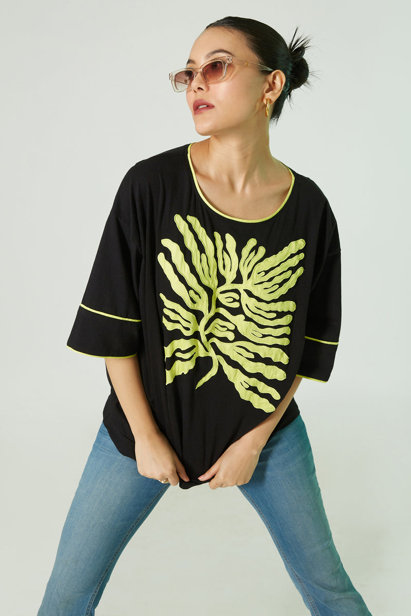 THE BLACK MAGIC T-SHIRT